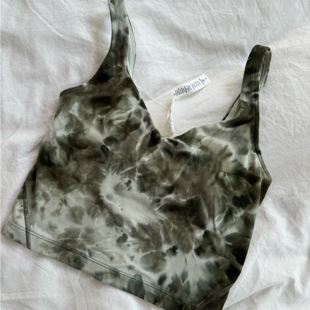 NWOT Lululemon Align Tank Diamond Dye Light Sage Olive Waist/Regular Size 2